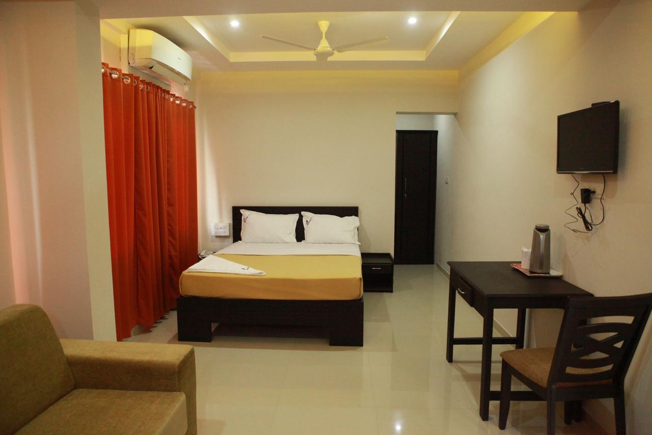 Riva Residency Hotel Palakkad Exterior photo